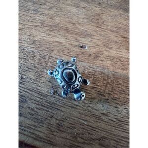 Adorable Pandora Sea Turtle charm